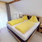 Raderhof פלד אם סי